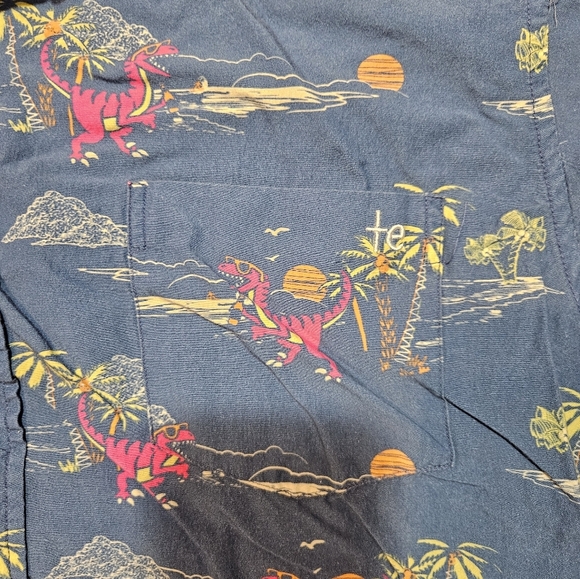 Tipsy Elves Men’s Shirt Size L | Dinosaur Hawaiian Party Shirt | Funny Button-Up - Picture 4 of 9